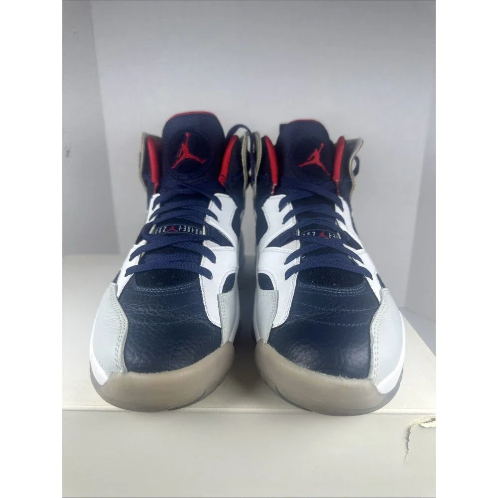 Men’s 9.5 Jordan Jumpman Two Trey sneakers White/Midnight Navy/University Red